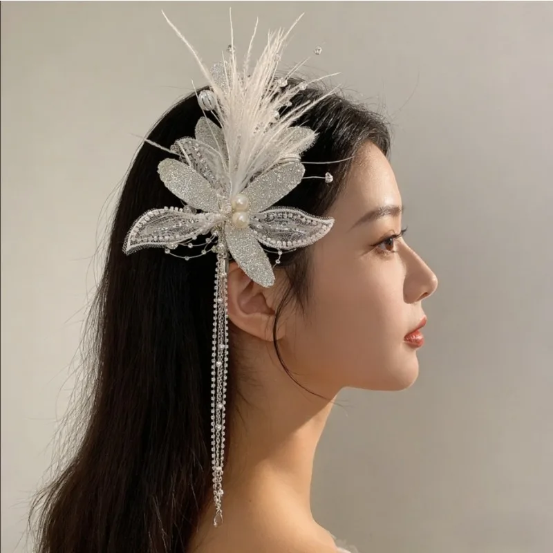

Ethereal Crystal Feather Floral Hair Clip for Brides Niche Bridal Updo Hair Accessory Antique-inspired Sweet Hairpin