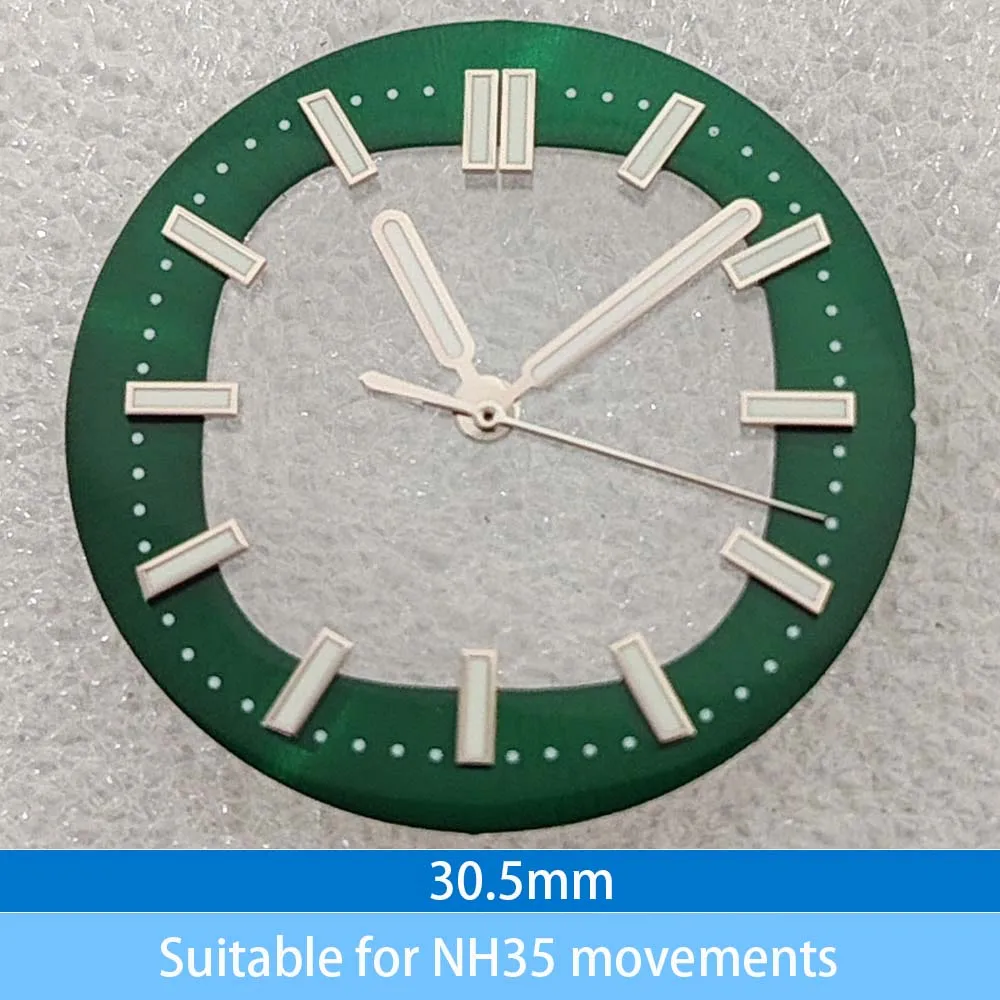 30.5mm watch accessory dial features green luminous hour markers and hands, suitable for the 3 o 'clock position of the NH35