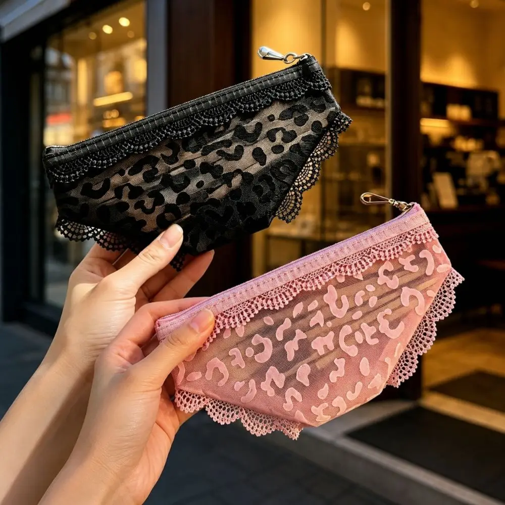 Creativity Bikini Briefs Shape Cosmetic Bag Mesh Lace Heart Makeup Storage Pouch Y2K Transparent Toiletry Bag Storage for Travel