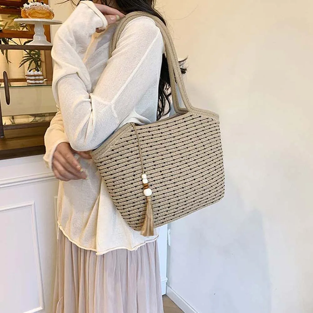 

Trendy Sweet Woven Tote Bag Breathable Tassels Pendant Straw Handbag Beige Khaki Summer Beach Bag Vacation