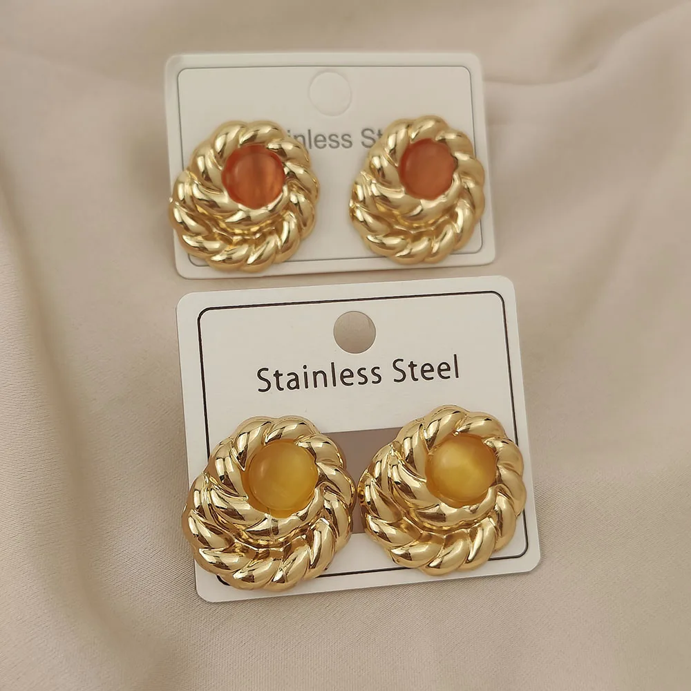 

2025 new cat eye irregular heavy metal gold-plated women's earrings, high-quality waterproof earrings, wife's gift