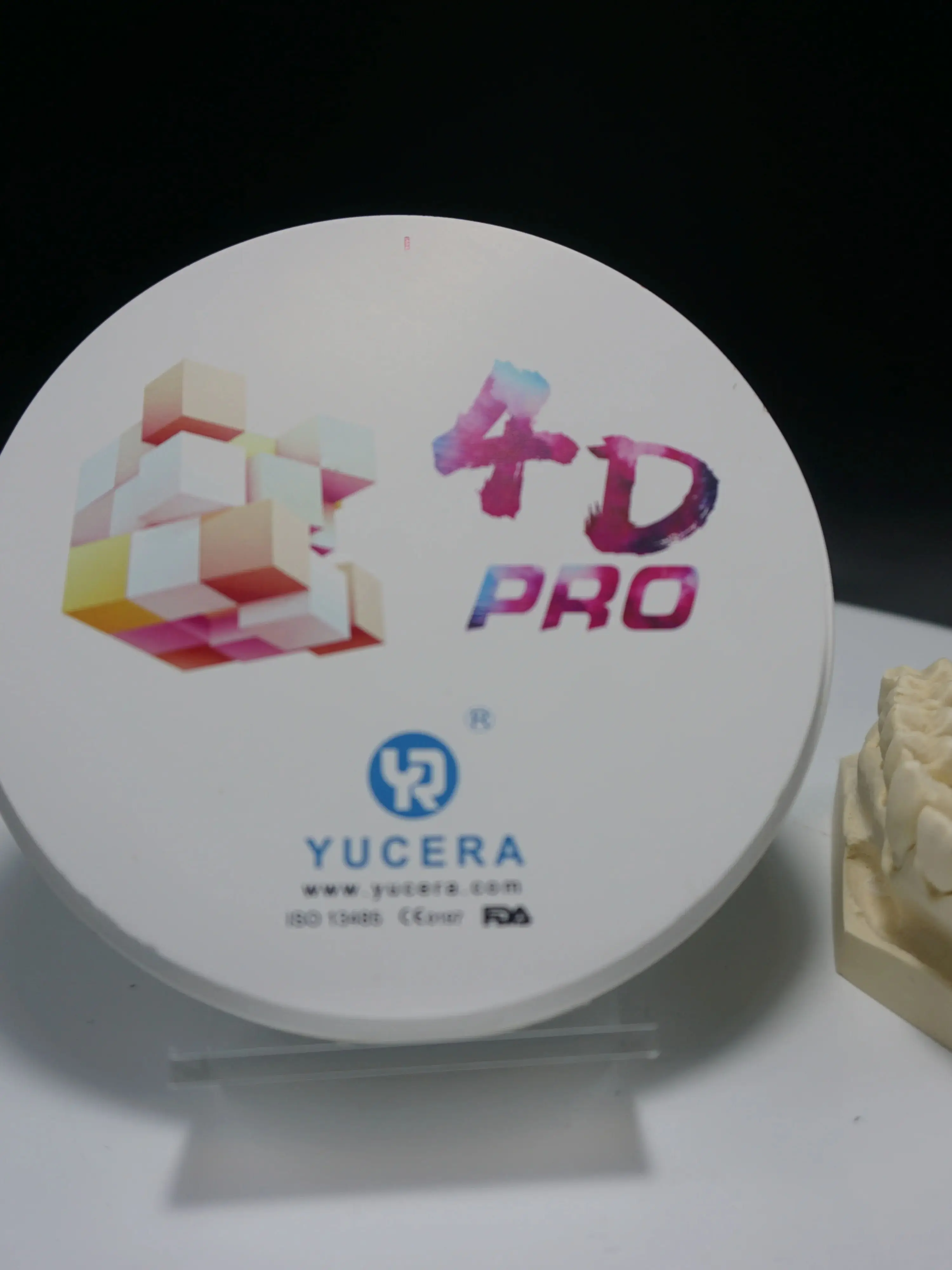 YUCERA  Denture Material Zirconia Multilayer Block 4D Multilayer 8 Layers 98mm Gradient Color Cad Cam System for Dental Lab