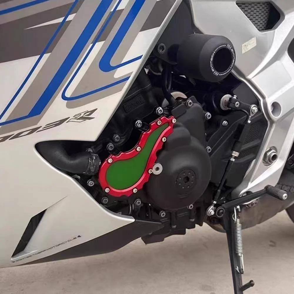 For ZONTES 703RR/R/F/T modification, the accessory transparent water pump cover and coolant decorative cover are provided.
