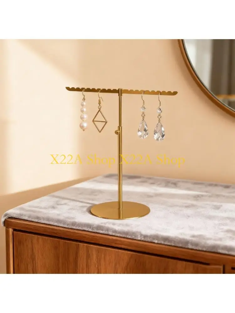 Unique Metal Jewelry Display Stand Stylish Structure Customizable Height Organiser