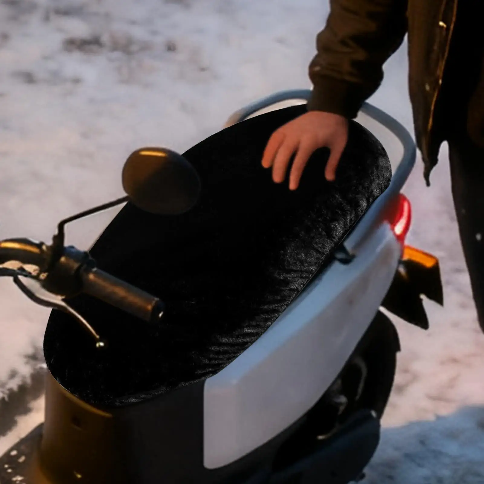 

Motorcycle Seat Cover Plush Warm Cover For Motorcycle Breathable Cold Weather Cushion For ATV Moped Scooter Adventure Outdoor