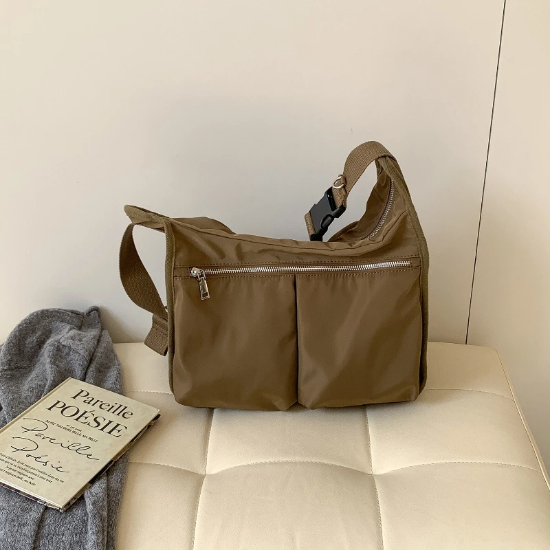 

Fashionable Korean Tote Bag Women Casual Fashionable and Versatile Storage Bag Large Capacity Elegant and Simpie Commuting Bags