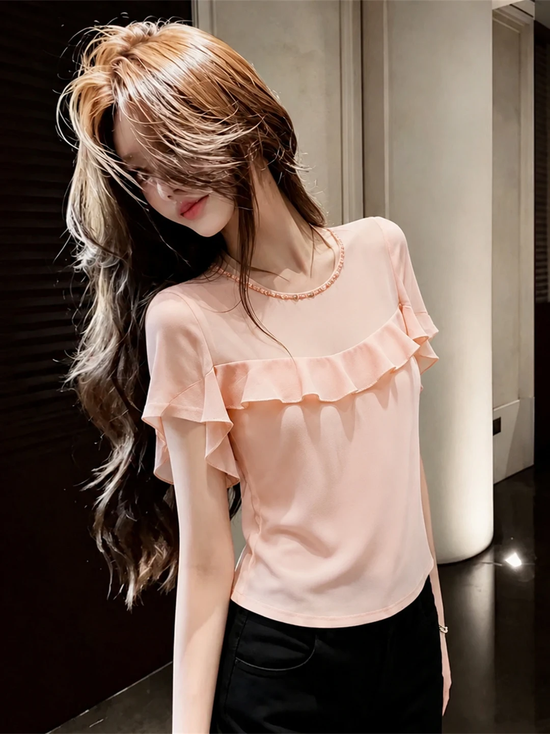 

Elegant Commuter Style Short Sleeve Shirt Women's Sweet Bead Design Sense Top Korean Version Straight Tube Silk Blend