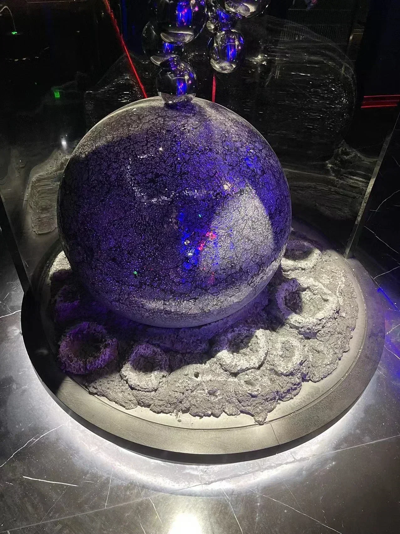 Hot SalesAstronaut Landing Large Ornaments,high-end Living Room Entrance Decoration Exhibition Hall Bar Storefront Soft Decorat