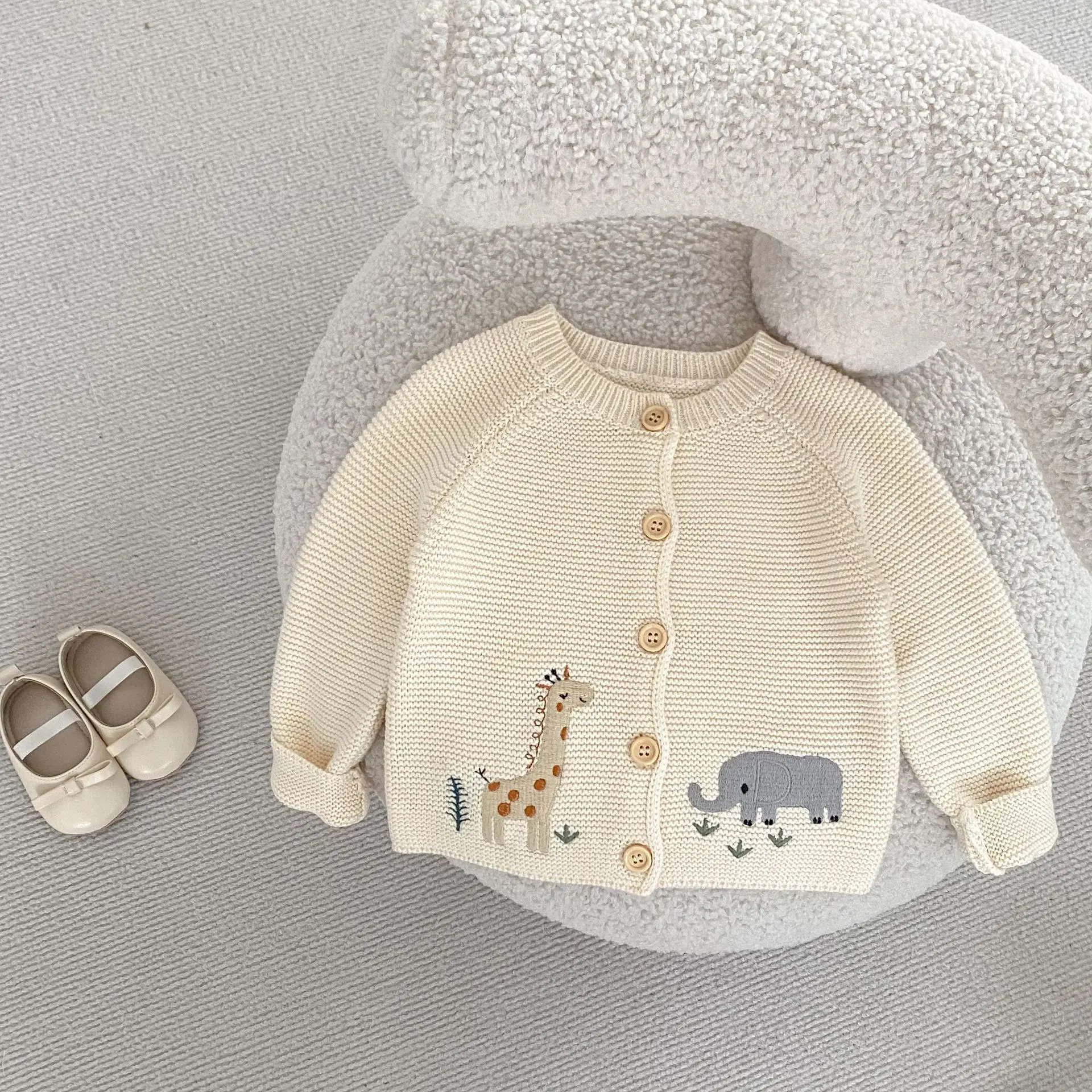 2026 Spring Autumn Infant Toddler Baby Boys Girls Cute Embroidery Round Neck Cotton Yarn Sweater Knit Cardigan Coat