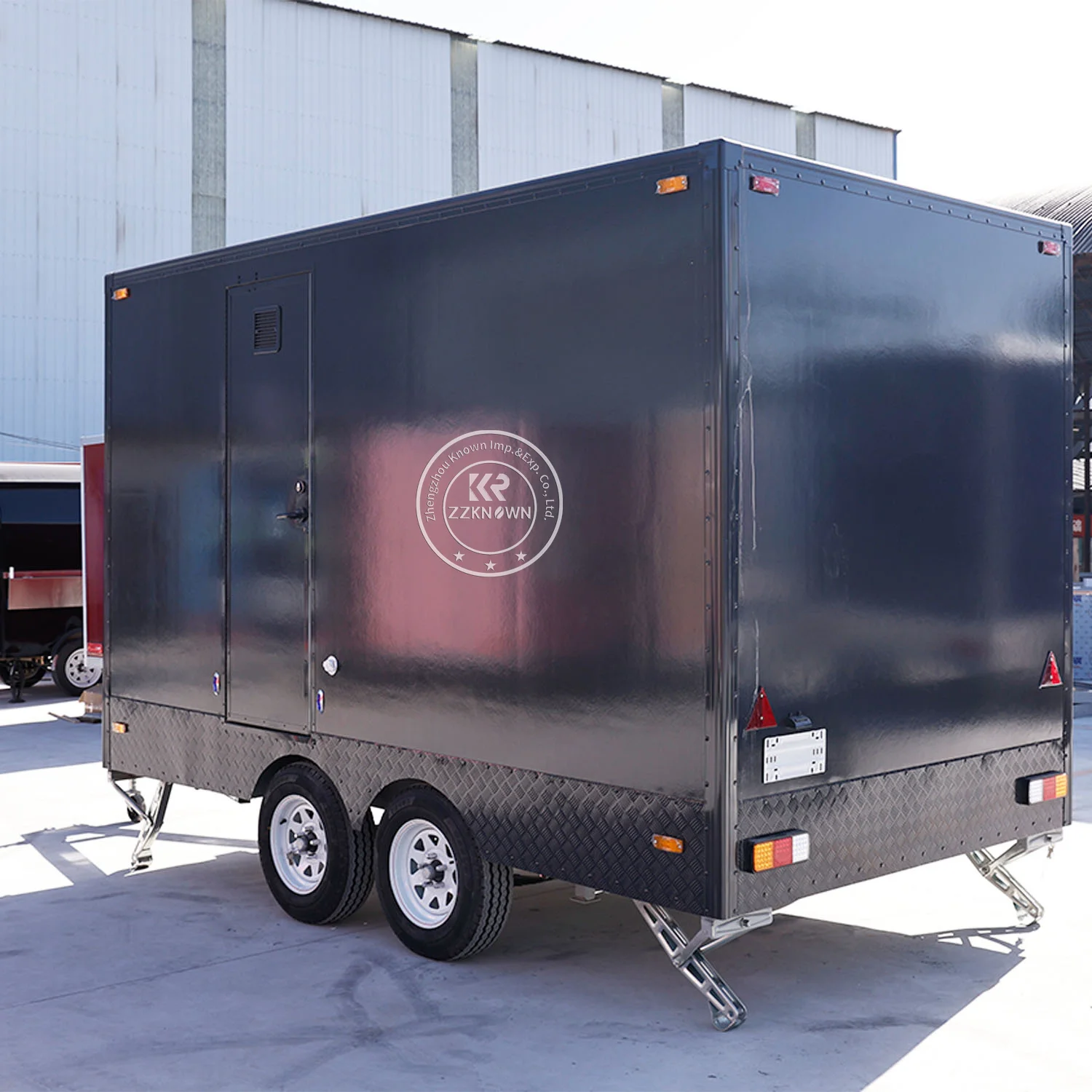 

Mobile Washroom Portable Bathroom Cabin Hygienic Restroom Trailer Multi Stall Public Toilet Trailer for Tourist Area