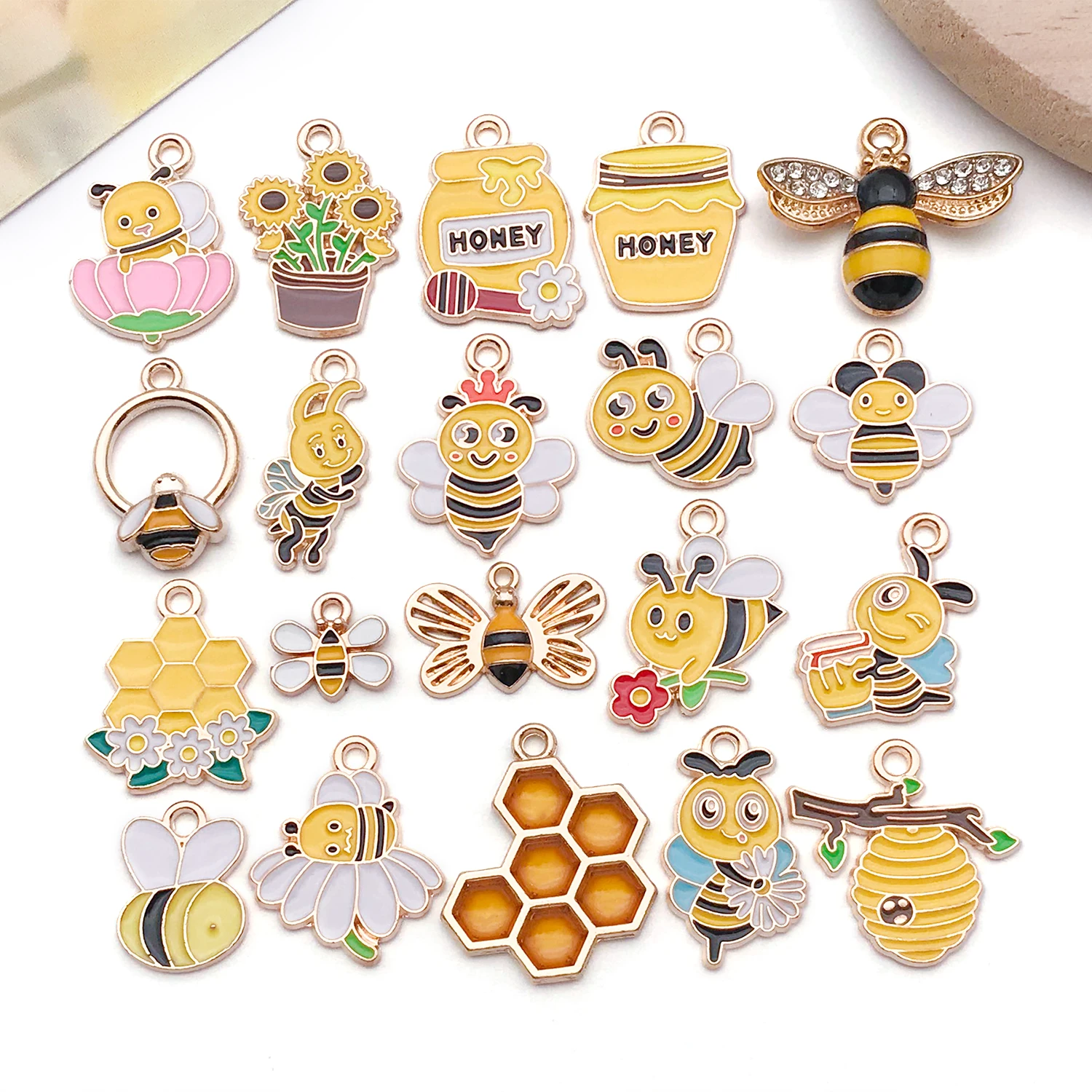 Bee & Insect Charms, Mixed 10/20 pcs Alloy Enamel Animal Pendants for DIY Bracelet Necklace & Keychain.