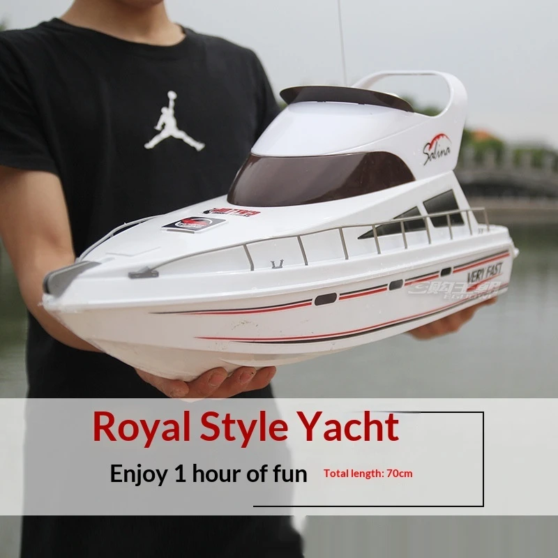 Remote Controlled Luxury Yacht Oversized 70cm Long Battery Life 25 Km/h Electric Racing Speedboat Charging Model Boat