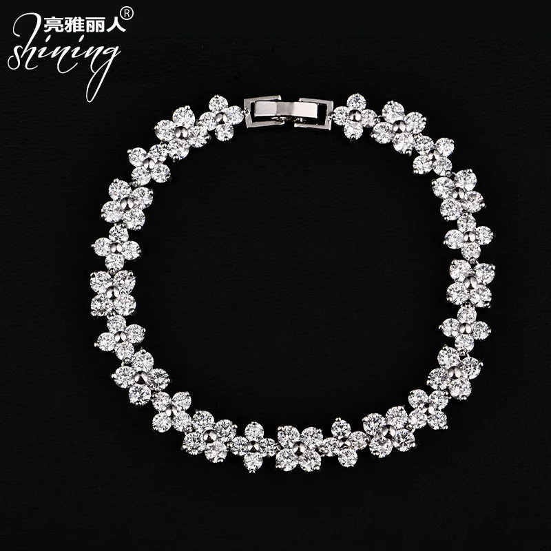 Luxury brand genuine real jewels Liangya beauty Korean plum blossom four leaf grass Zircon Bracelet with female ins embedded in