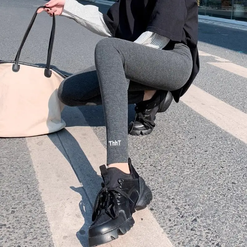 

Леггинсы спортивные женские женские драпированные темпераментные одежды одежда женские брюки Y2K эмо корейские популярные осенние готические зимние осенние Ol