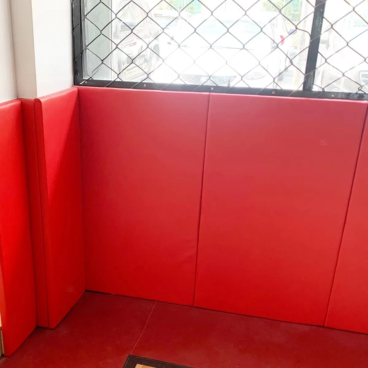 Custom Size and Color Protection Crash Mat Wall Pads for Basketball Court