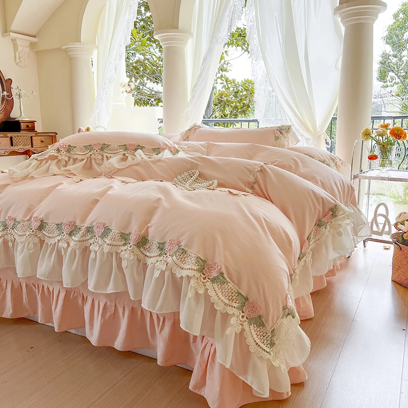 Ins Pink Confirtable Soft Cotton French Wedding Bedding Set Flowers Lace Embroidery Ruffles Duvet Cover Bed Sheet Pillowcase