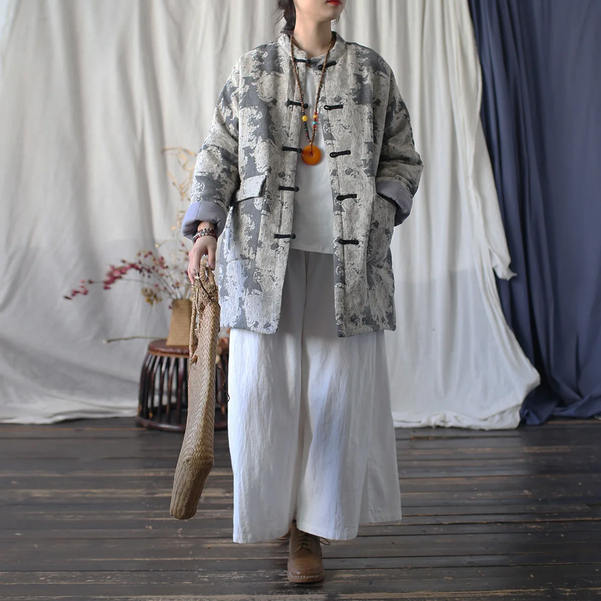 

Women Cotton Linen Loose Jacket Kimono Soft Quilted Frog Button Chinese Vintage Print Retro Mid-lengt Outwear Coats with Pockets