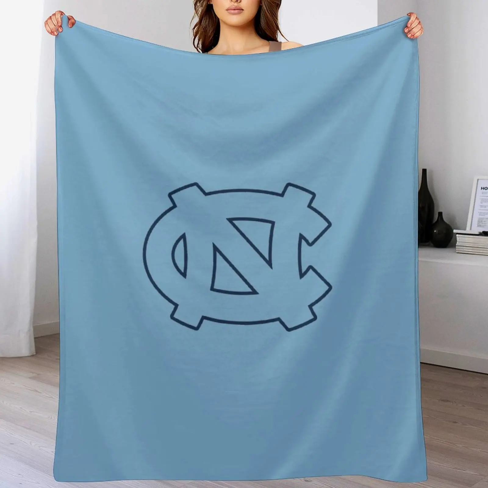 The Ta Heels Team Throw Blanket