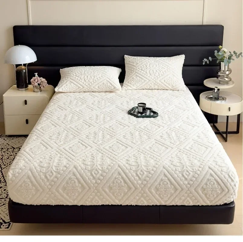 Jacquard Bed Cover 3D Embossed Velvet Covers Bedsheet Winter Warm European Fitted Sheet Home Mattress Protector120/150/180/200cm