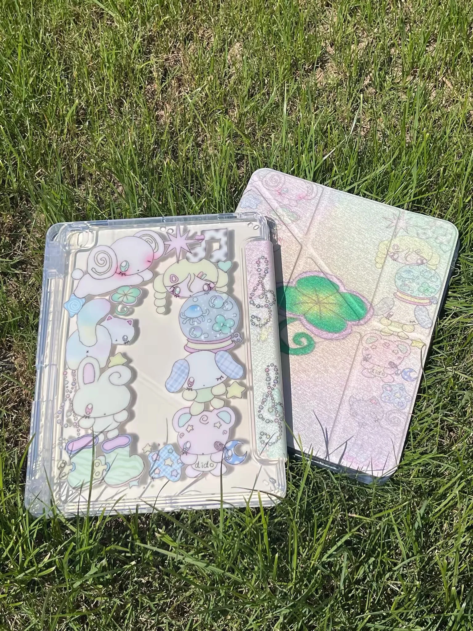 

Original design of a strange little animal tablet case, with a Y-shaped pen slot, suitable for iPad.