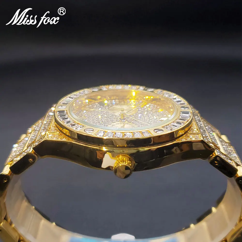 Men's Luxury Watches Gold Calendar Week Display Large Face Quartz Watch For Big Wrist Man Stylish Hip Hop Full Iced Drop Clock