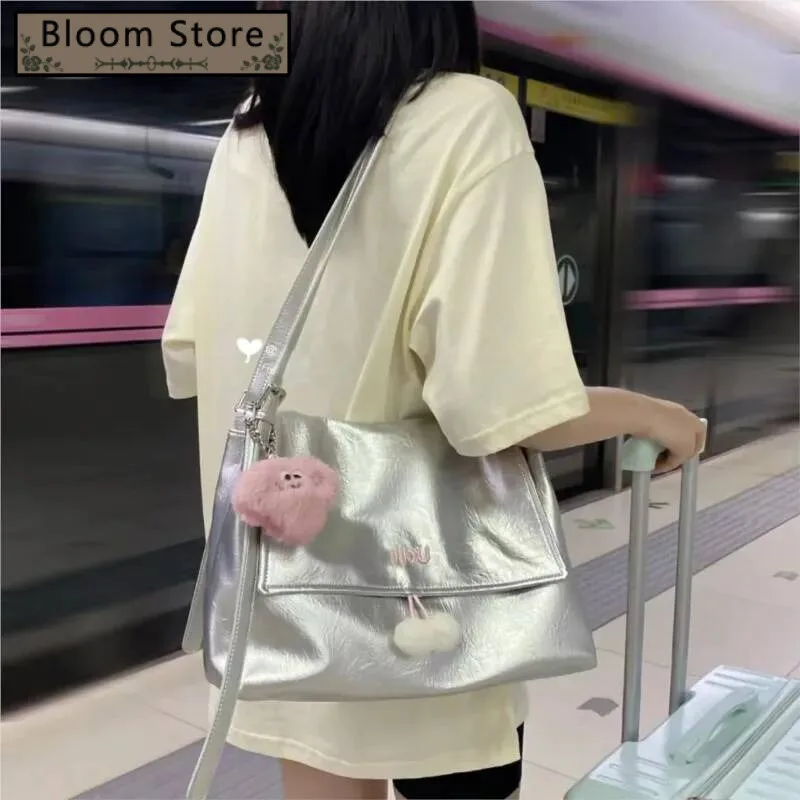 

Bloom Large Capacity Sier Tote Women High Street Pu Leather Casual Handbag Messenger Bag Ladies Retro Crossbody Bags Y2k