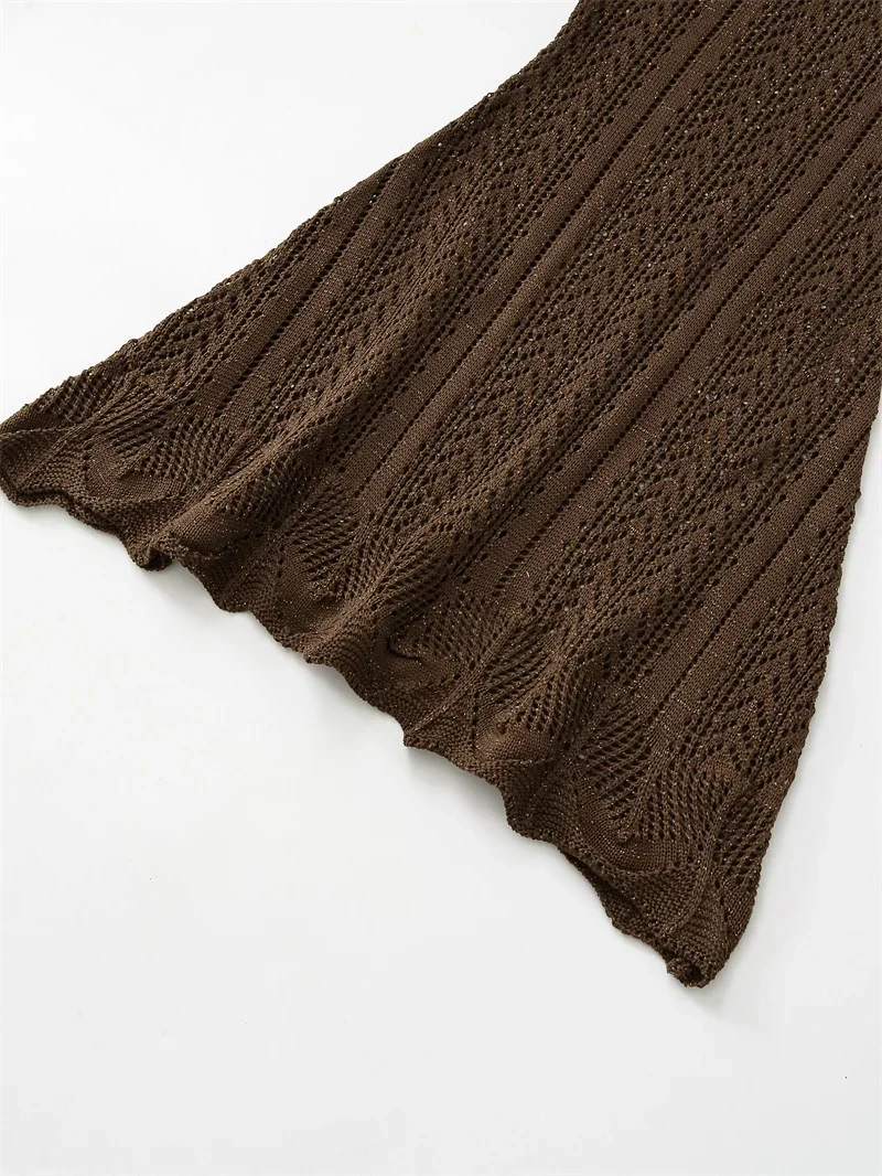 女性のドレス新しい夏ダークブラウンニットノースリーブミニドレスセクシーなカットアウトデザインスタイリッシュな個性