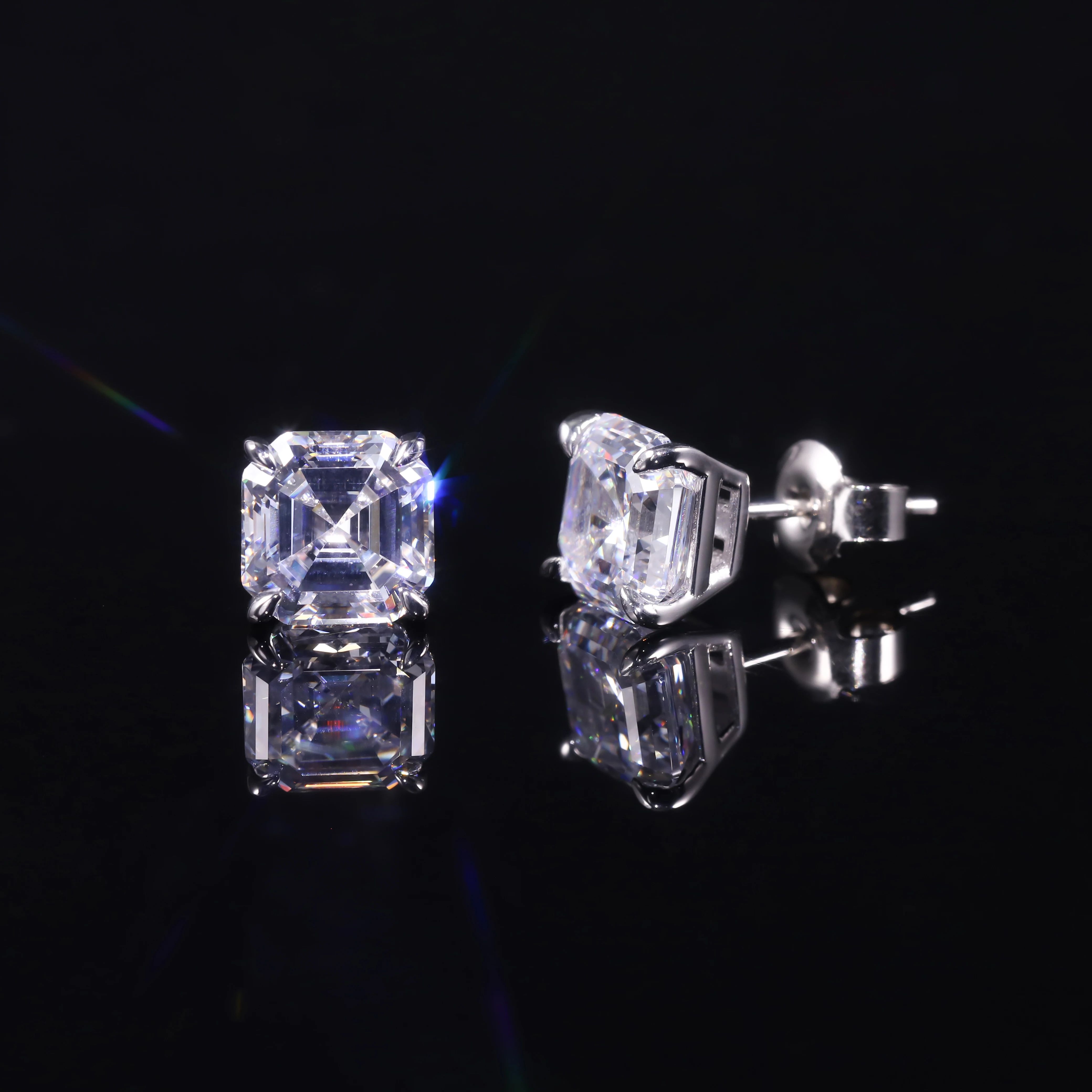 GEM\'S BALLET 0.4 - 3.0CT D Color Classic Claw Prong Asscher Cut Moissanite Stud Earrings in 925 Sterling Silver Gift For Her