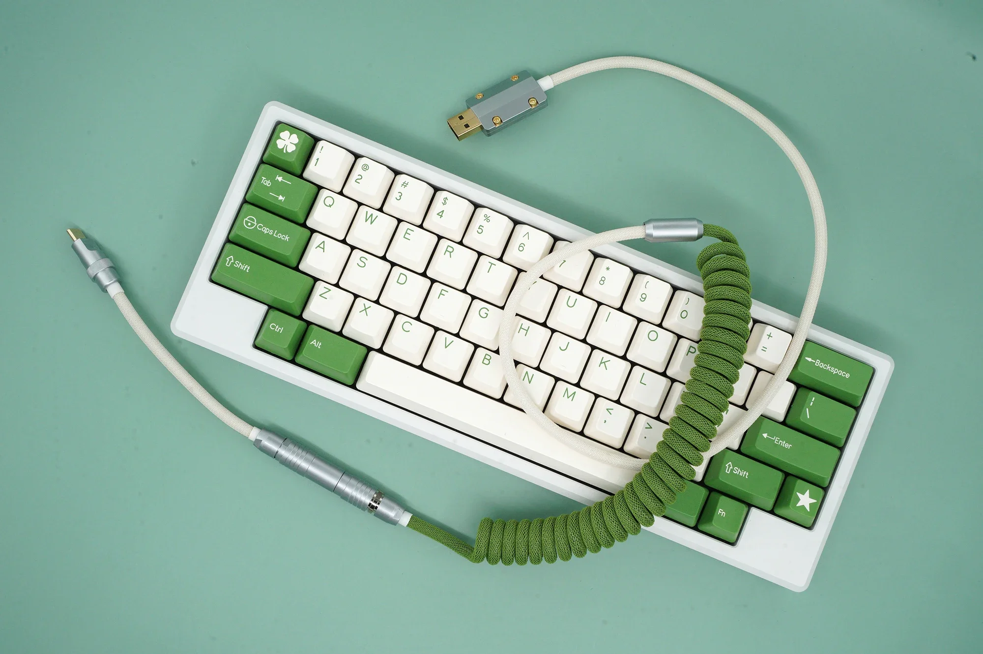 GeekCable Custom Mechanical Keyboard Data Line Matrix Noah Line Avocado + milky white