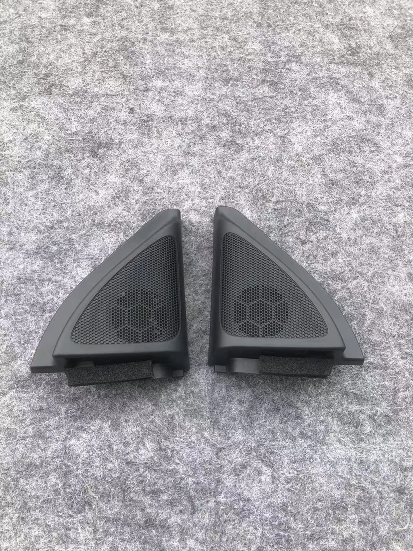 

1pcs For Toyota 07-13 Corolla Triangular Trim Panel Front Door Rearview Mirror Horn Cover