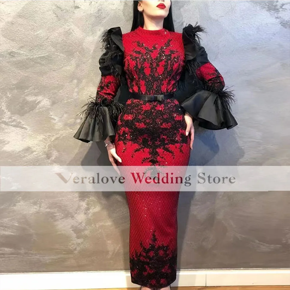 Robe de bal de forme sirène, rouge et noire, manches longues, arabie saoudite, perles appliquées, tenue de soirée