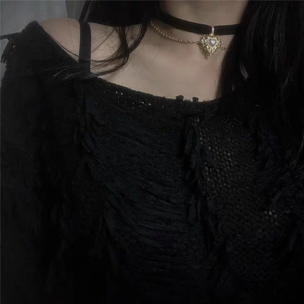Vintage Velvet Black Choker Love Heart Pendant Imitation Pearls Short Chain Necklace For Women Girls Gifts Party image 2