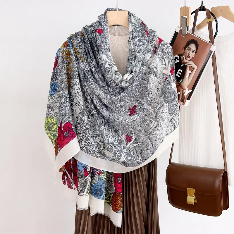 

High-end Elegant Women's Fine Return To Nature Print Quality Water Soluble Wool Handcrafted Fringe Soft Warm Long Scarf Shawl
