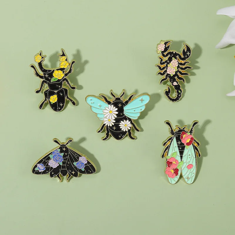 Insect Series Metal Enamel Brooch Creative Personality Retro Butterfly Cicada Scorpion Beetle Badge Pin Clothing Accessories