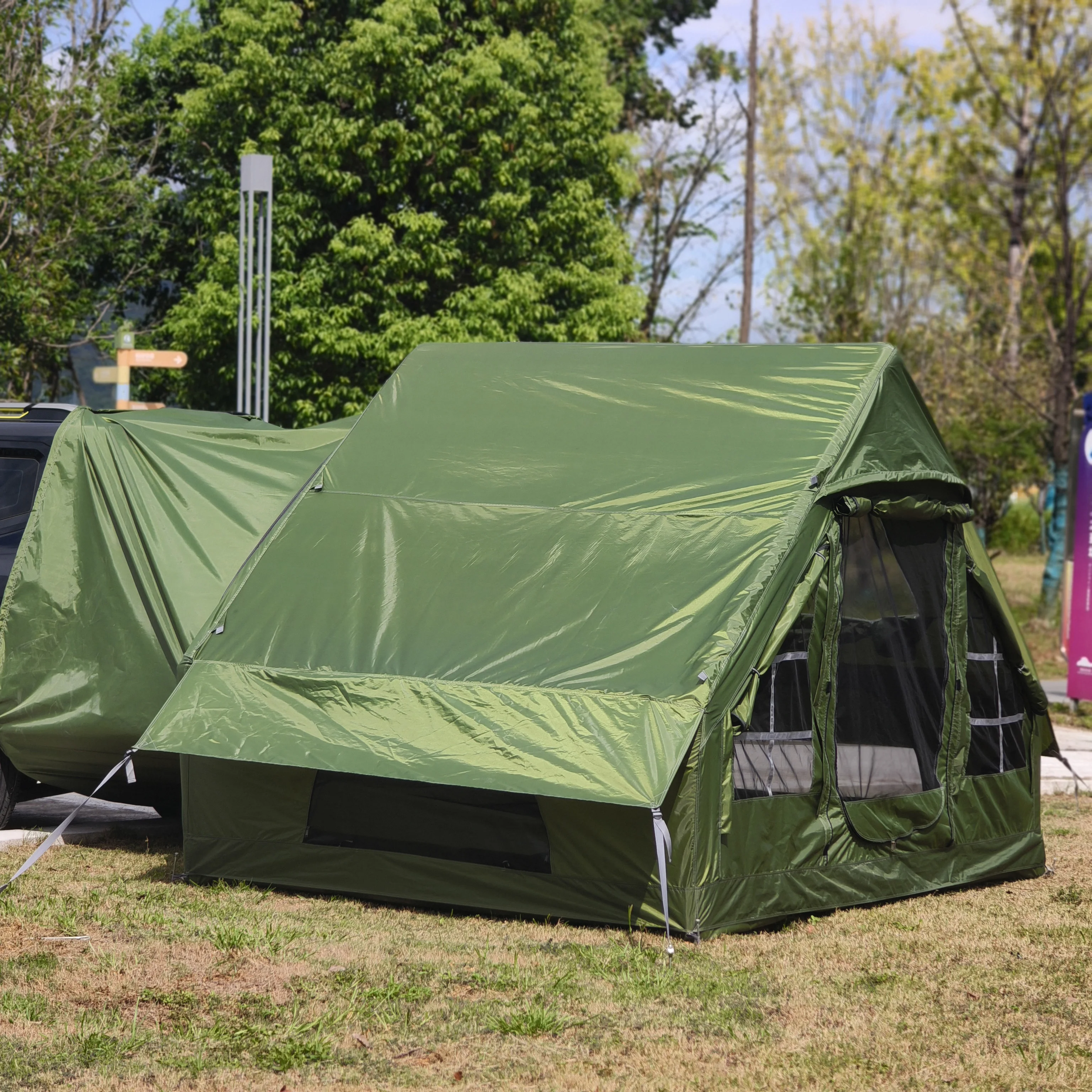 Inflatable SUV Tent, Large Quick Setup Blow up Tailgate Tent for Car, 6-Person Tent with Detachable Car Attachment for Cars