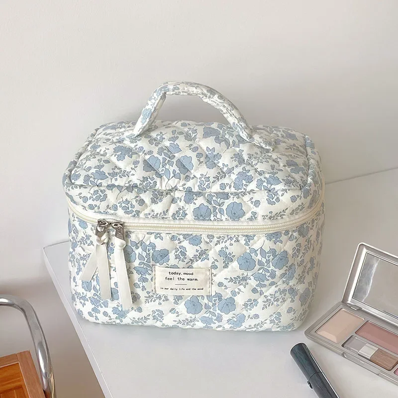 1pcs Cotton Blue Flower Women Cosmetic Bag Fabric Storage Bags Small Big Capacity Travel Organzier Pouch Women Makeup Case