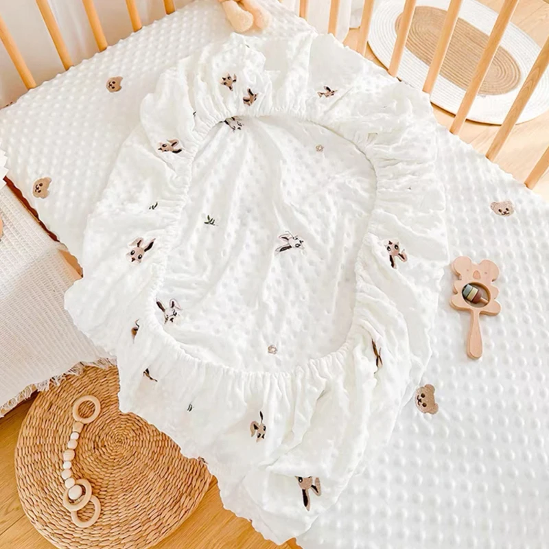 Embroidered Bean Velvet Crib Sheet, Soft Full-Coverage Baby Mattress Cover, Cute Bedspread for Children's Beds, Suitable for Boys and Girls, Available in Multiple Sizes, Machine Washable