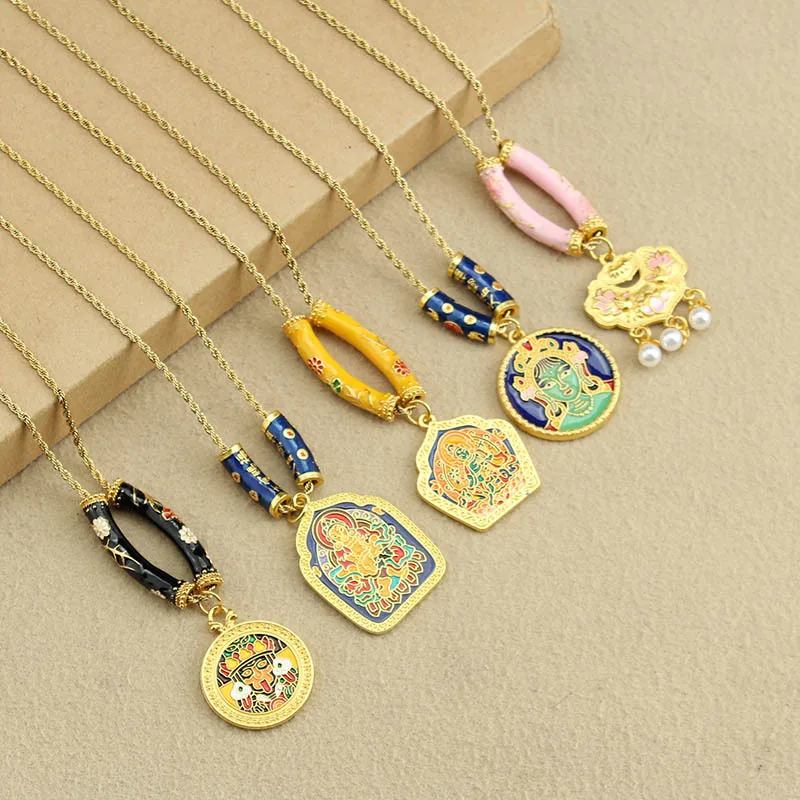 

Аксессуары для рукоделия: подвеска-ожерелье в стиле Гочао с изображением Желтого Бога Богатства и Зеленой Тары, ручная роспись, тибетская мини-танка, размер S