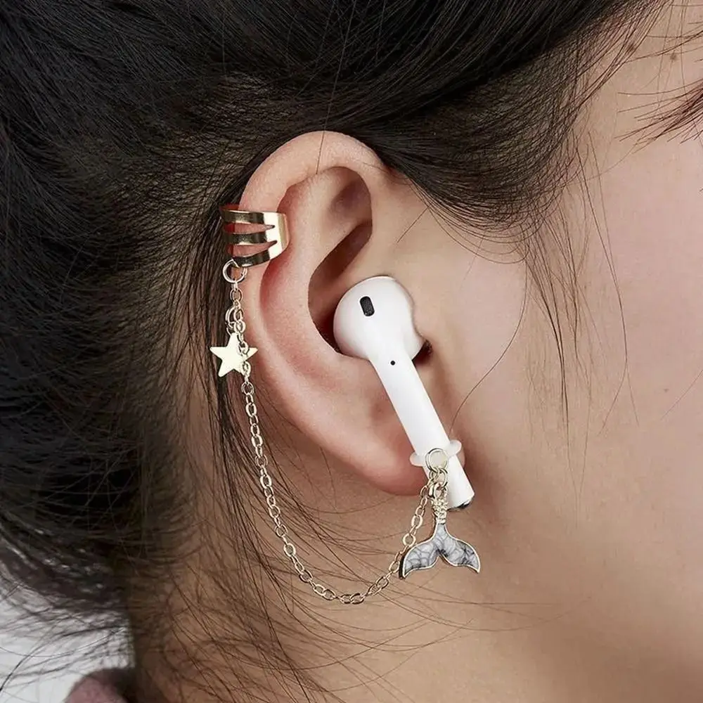 2 Buah/Pasang Klip Earphone Antihilang Lumba-lumba Dekorasi Telinga Bintang Klip Telinga Antihilang Perhiasan Mode Rantai Pelindung Earphone