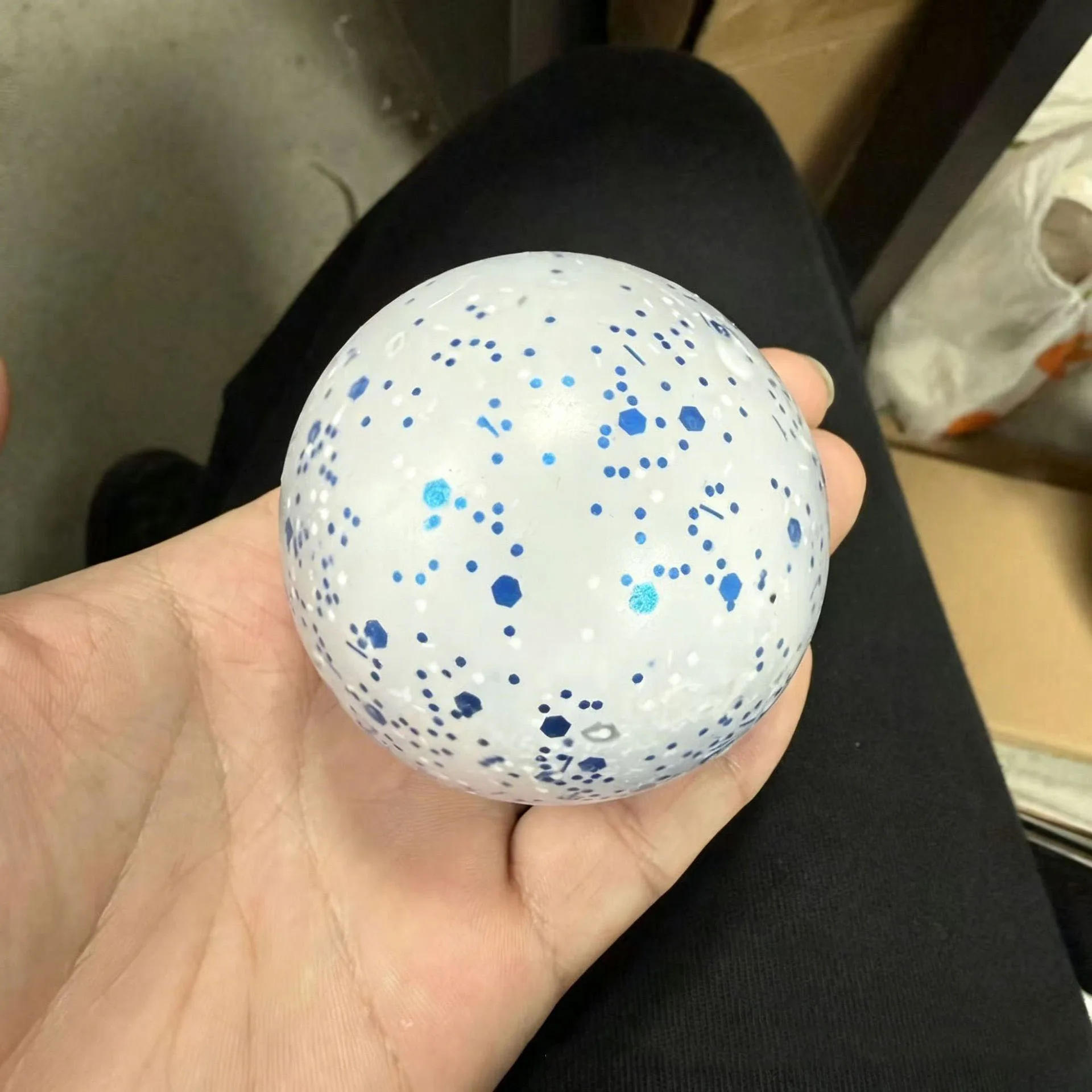 NeeDoh Schneeball-Quetschspielzeug Sensorisches Quetschspielzeug NeeDoh Schneeball-Quetschspielzeug Stressabbauendes Spielzeug