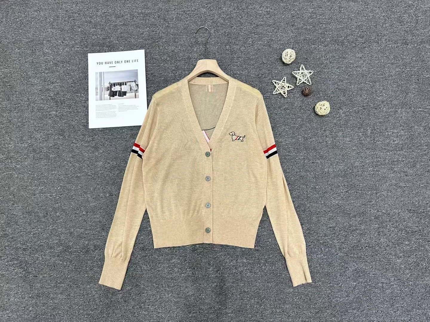 Light khaki