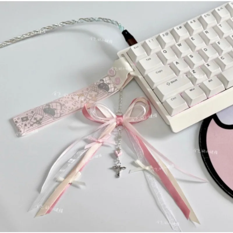Clove Keyboard Ribbon Customiz - مراجعة Esports Gaming Keyboard وسعره