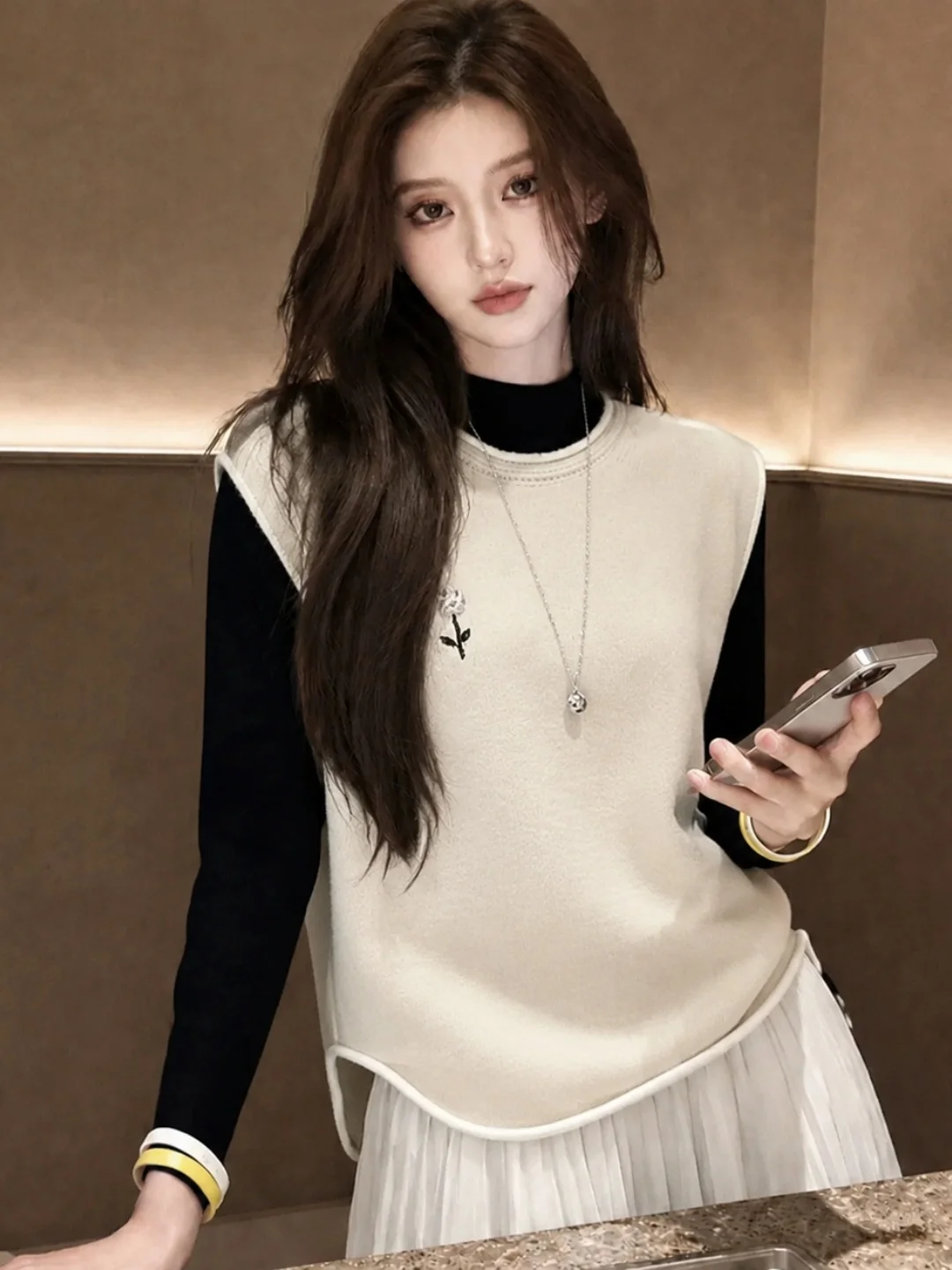 Fashionable Knitted Vest 2026 Autumn New Arrival Women's Layering Top Stylish Versatile Lazy Style Commute Wind Outerwear