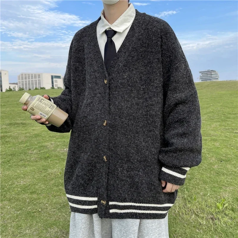 

2024 Autumn Winter Lazy Fashion High-end Cardigan Temperament V-neck Trendy Casual Versatile Loose Men's Long Sleeved Sweater