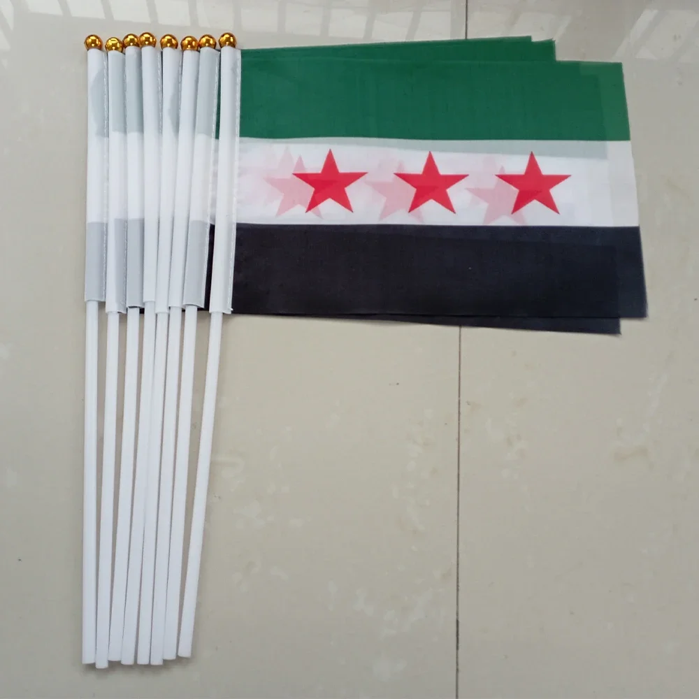 SKY FLAG Syria Hand Flag 10/20/50pcs 21*14cm Syria Hand Waving Flags With Plastic Pole For Sports Activity Home Decor