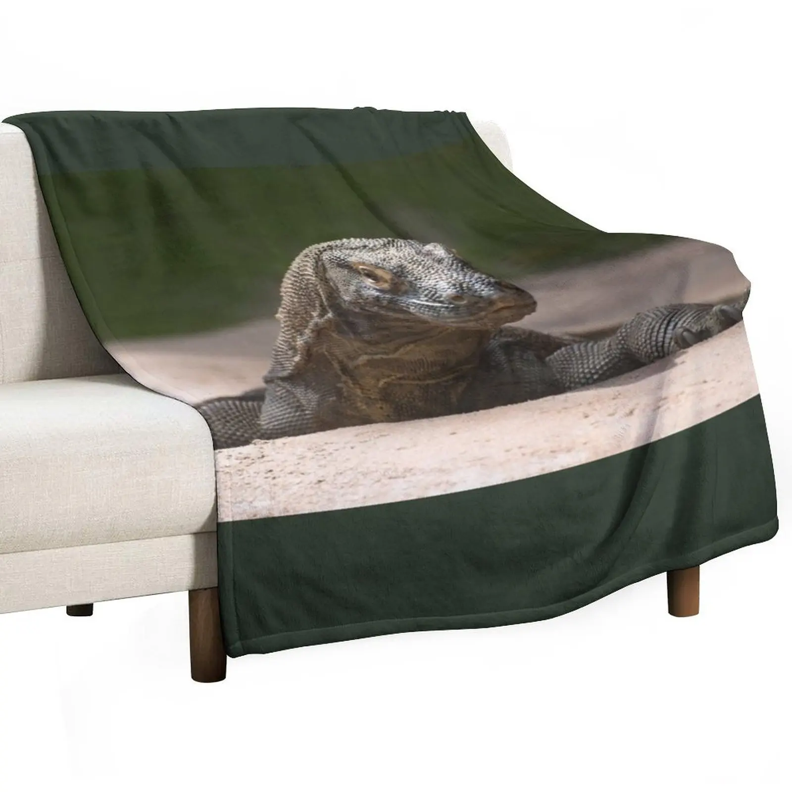 Komodo monitor dragon Throw Blanket wednesday Camping christmas decoration blankets ands Furry Shaggy Blankets