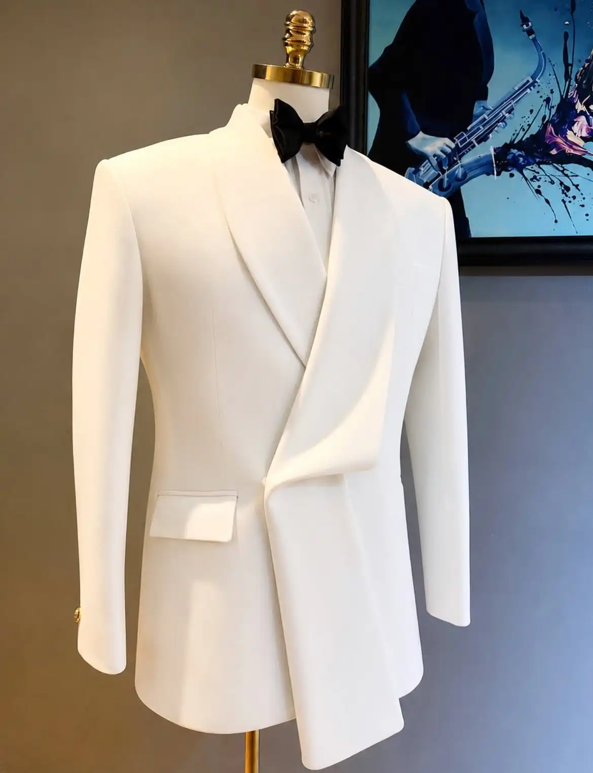 White Asymmetric Shawl Lapel Men Tuxedo Jacket Gold Cuff Buttons Luxury Wedding Groom Blazer Formal Evening Party Customized