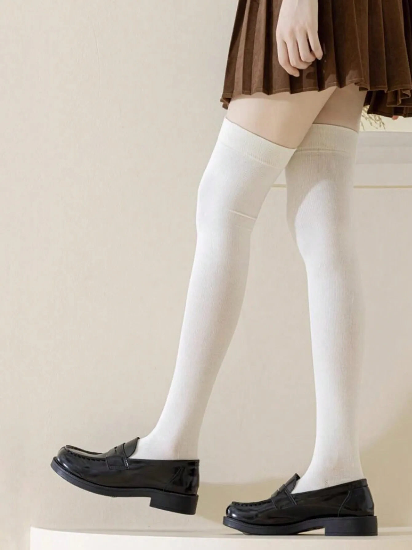 

Women's Over-The-Knee Socks, Solid White, Thick Winter Style, Comfortable & Breathable, Pair for School or Casual Wear