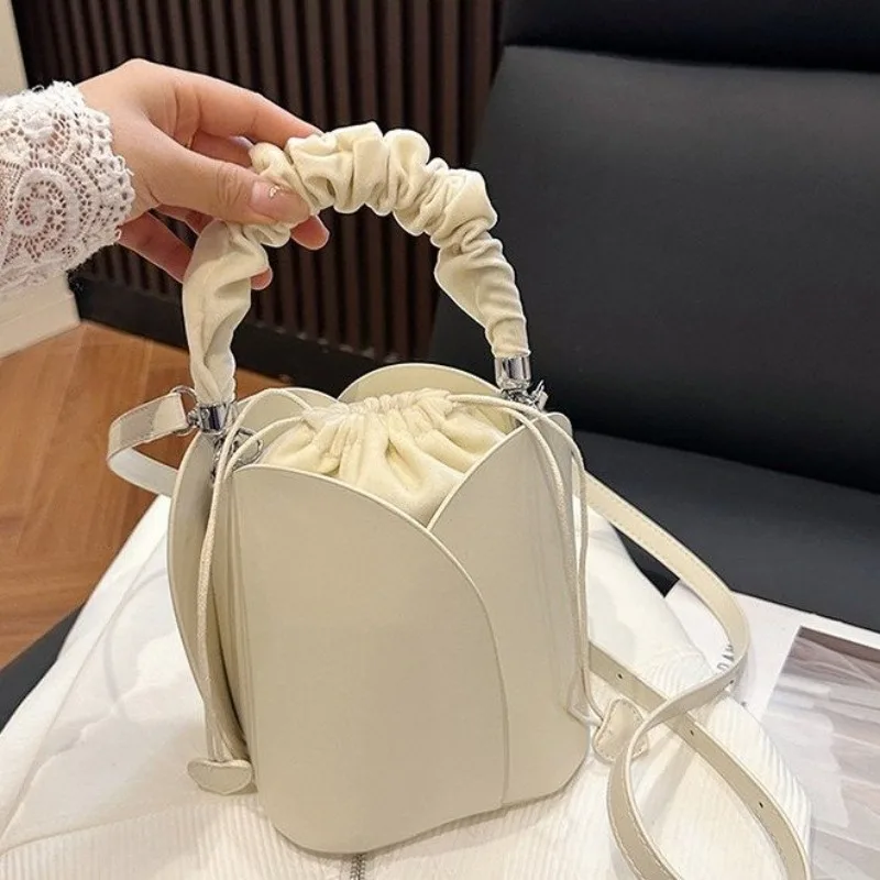 

Versatile Everyday Tote Bag For Women Spacious Underarm Shoulder Bag For Carrying Essentials And Shopping Items