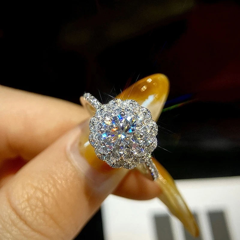 

GRA 1 карат, белое круглое кольцо с муассанитом и бриллиантом, великолепное блестящее кружевное кольцо для женщин, свадебное настоящее серебро 925 пробы, роскошные ювелирные изделия